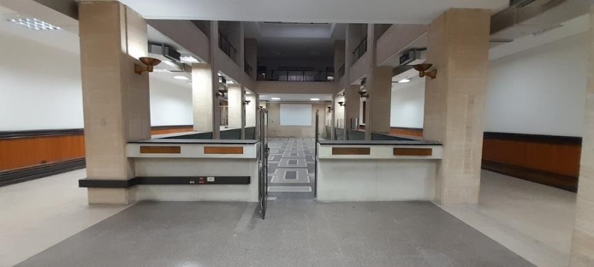 Local en arriendo en La Candelaria, Medellín, 1129 m² · foto 2 de 17
