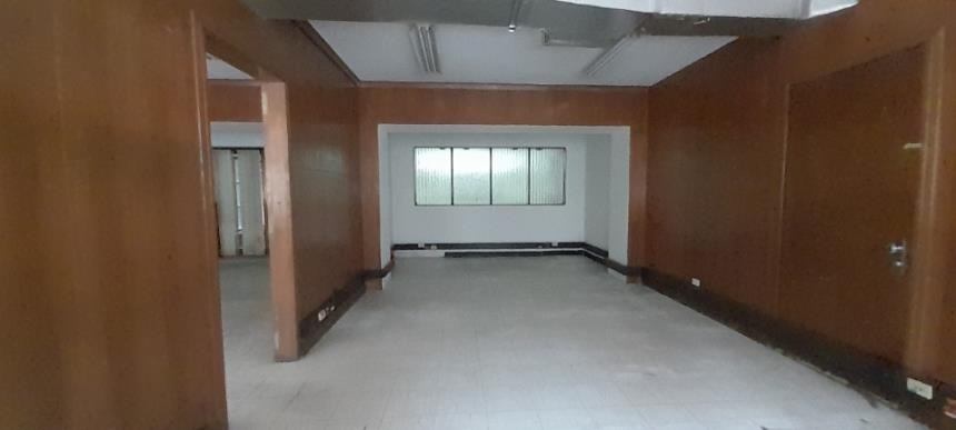 Local en arriendo en La Candelaria, Medellín, 1129 m² · foto 15 de 17