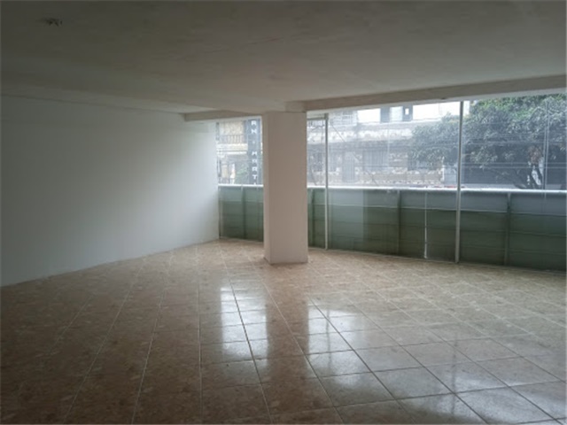 Local en Arriendo - Vista 2
