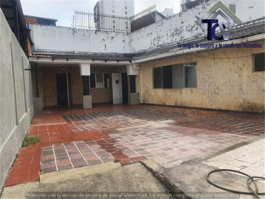 Bodega en Arriendo - Más