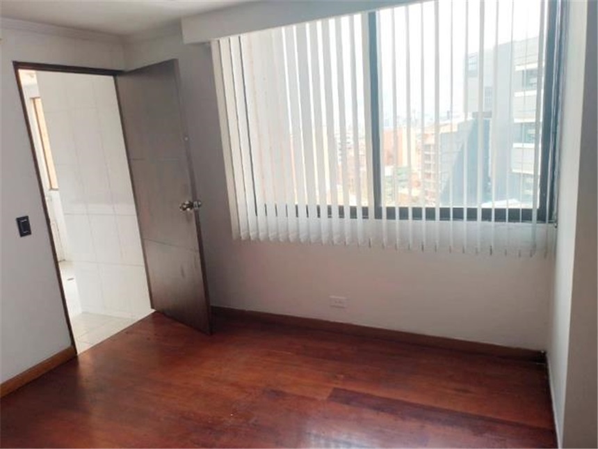 Apartamento de 4 alcobas en arriendo en Laureles, Medellín, 178 m² · foto 10 de 20