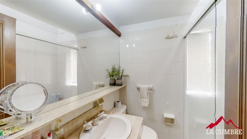 Casa de 5 alcobas en venta en El Castillo, Medellín, 322 m² · foto 12 de 12