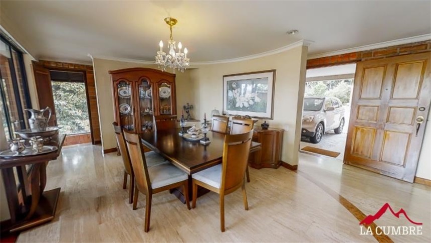 Casa de 5 alcobas en venta en El Castillo, Medellín, 322 m² · foto 7 de 12