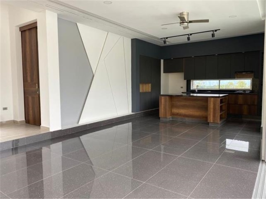 Casa de 4 alcobas en venta en Alto De Combeima, Ibagué, 320 m² · foto 9 de 24