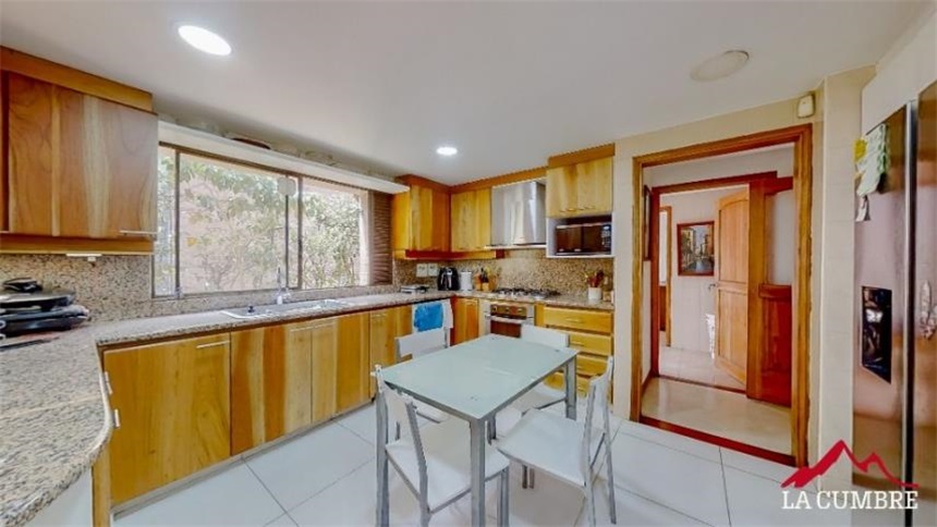 Casa en arriendo en Medellín · foto 7 de 16