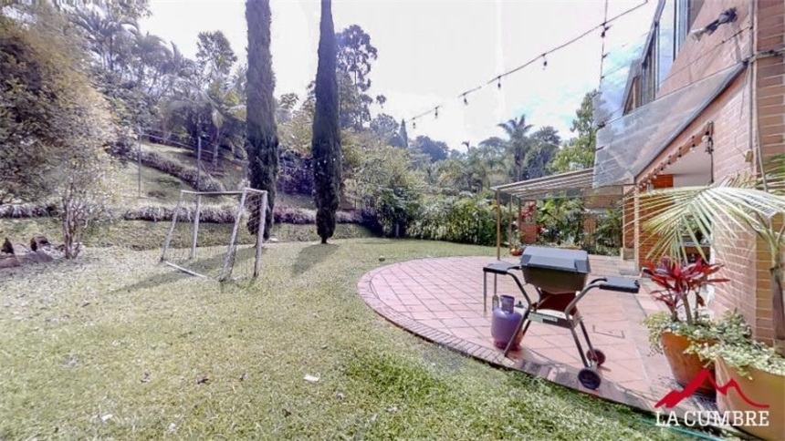 4BR House in Suroriente (430 m²) - 3