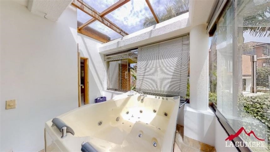 Casa en arriendo en Medellín · foto 15 de 16