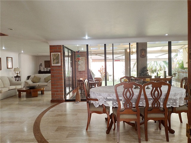Casa de 5 alcobas en venta en Los Balsos No.2, Medellín, 280 m² · foto 4 de 19