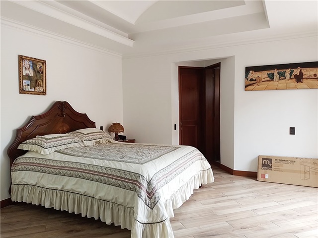Casa de 5 alcobas en venta en Los Balsos No.2, Medellín, 280 m² · foto 7 de 19
