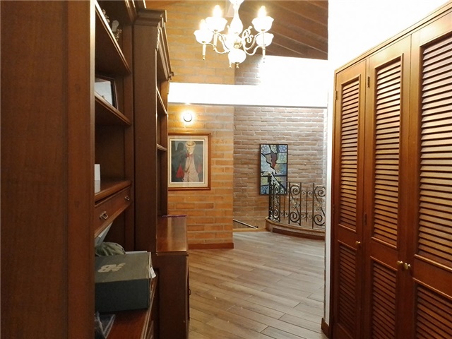 Casa de 5 alcobas en venta en Los Balsos No.2, Medellín, 280 m² · foto 16 de 19