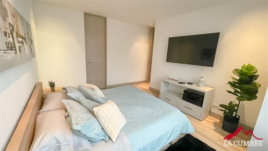 Apartamento de 3 alcobas en arriendo en Las Lomas, Medellín, 140 m² · foto 10 de 12