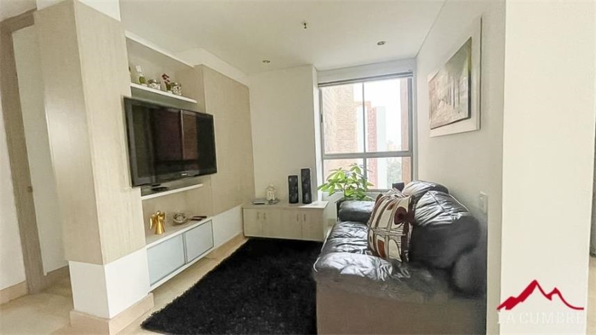 Apartamento de 3 alcobas en arriendo en Las Lomas, Medellín, 140 m² · foto 8 de 12