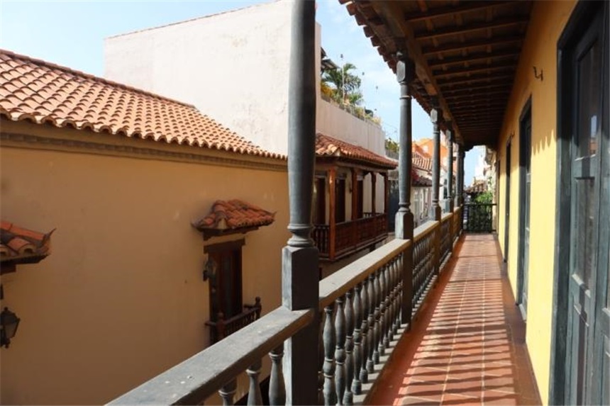 Casa de 10 alcobas en venta en El Centro, Cartagena, 1206 m² · foto 18 de 24