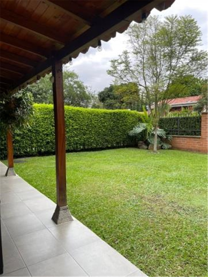 Casa en Venta - More
