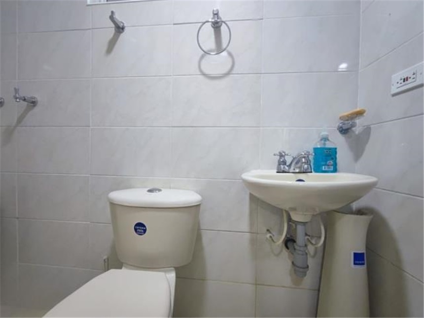 Local en venta en Los Alcazares, Manizales, 41 m² · foto 8 de 12