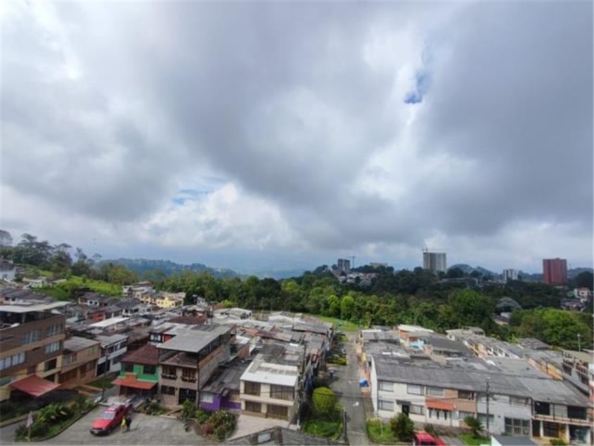 Casa en venta en Los Alcazares, Manizales · foto 20 de 24