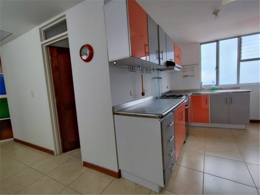 Casa en venta en Los Alcazares, Manizales · foto 5 de 24