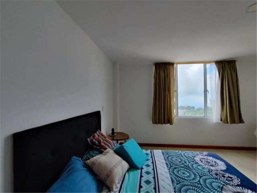 Casa en venta en Los Alcazares, Manizales · foto 10 de 24