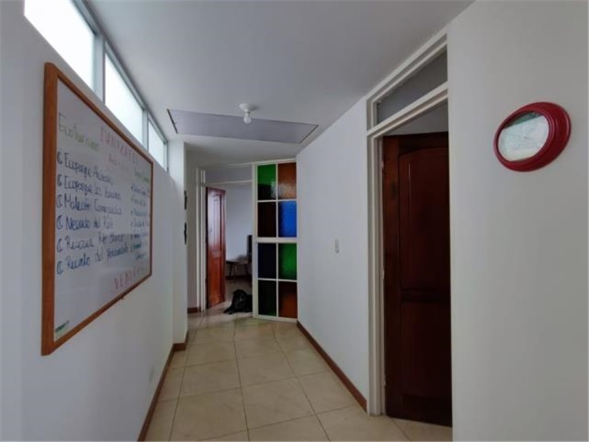 Casa en venta en Los Alcazares, Manizales · foto 2 de 24