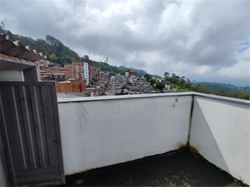 Casa en venta en Los Alcazares, Manizales · foto 19 de 24