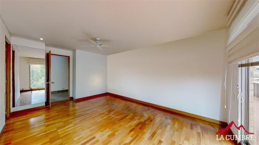 Apartamento de 3 alcobas en arriendo en El Tesoro, Medellín, 320 m² · foto 8 de 10