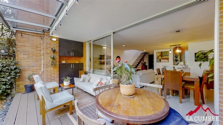 Casa de 3 alcobas en venta en San Lucas, Medellín, 201 m² · foto 3 de 12