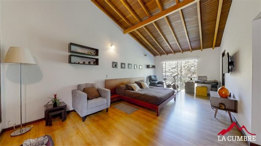 Casa de 3 alcobas en venta en San Lucas, Medellín, 201 m² · foto 11 de 12