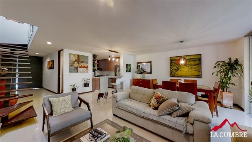Casa de 3 alcobas en venta en San Lucas, Medellín, 201 m² · foto 5 de 12