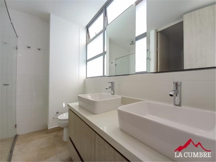 Apartamento de 3 alcobas en arriendo en Las Lomas, Medellín, 150 m² · foto 10 de 10