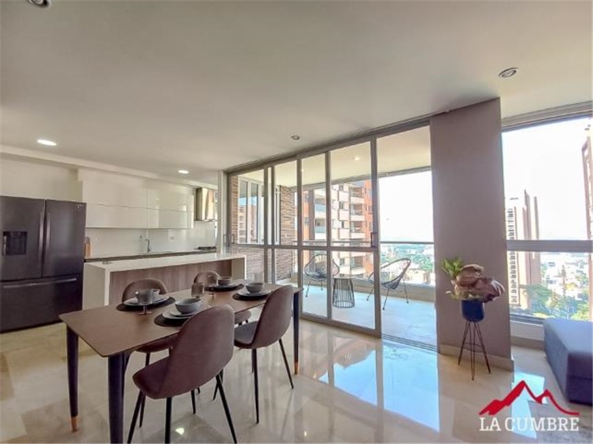 Apartamento de 3 alcobas en arriendo en Las Lomas, Medellín, 150 m² · foto 4 de 10