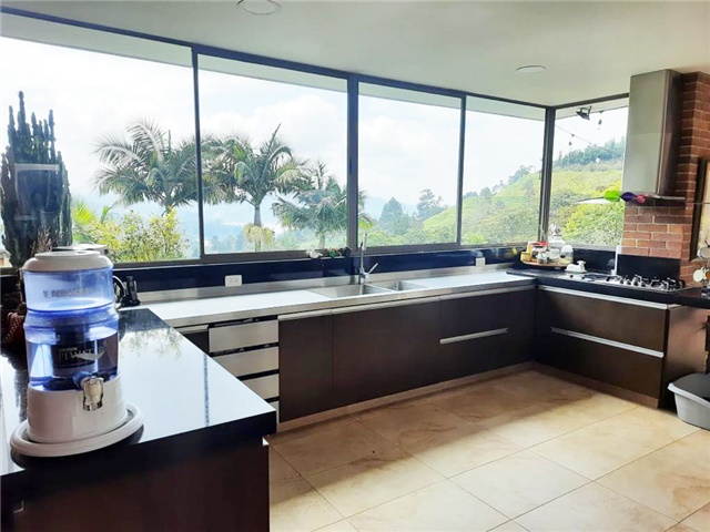 Casa de 3 alcobas en venta en El Retiro, 300 m² · foto 5 de 19