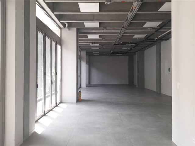 Local en arriendo en El Poblado, Medellín, 130 m² · foto 3 de 9