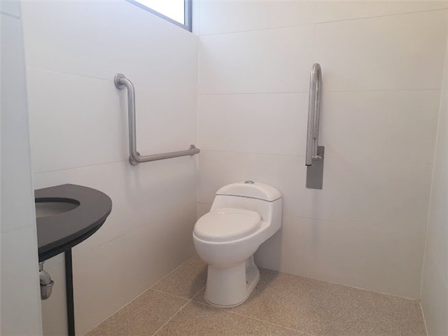 Local en arriendo en El Poblado, Medellín, 130 m² · foto 9 de 9