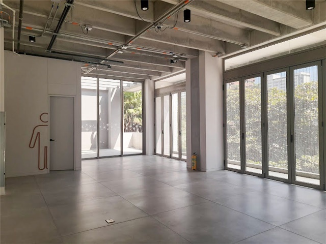 Local en arriendo en El Poblado, Medellín, 85 m² · foto 4 de 10