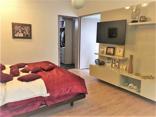 Casa de 3 alcobas en venta en Escobero, Envigado, 300 m² · foto 7 de 16
