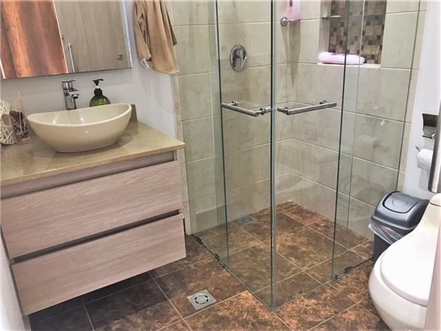 Casa de 3 alcobas en venta en Escobero, Envigado, 300 m² · foto 12 de 16