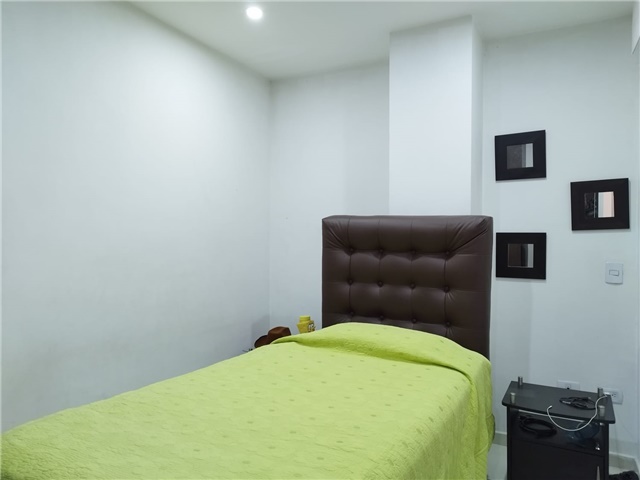 Oficina en venta en Milan - Vallejuelos, Envigado, 575 m² · foto 8 de 9