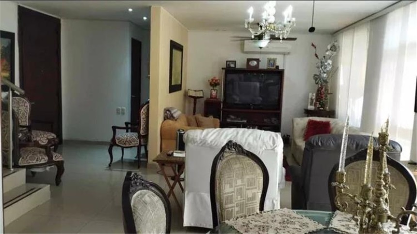Casa en venta en Altos De Riomar, Barranquilla · foto 2 de 19