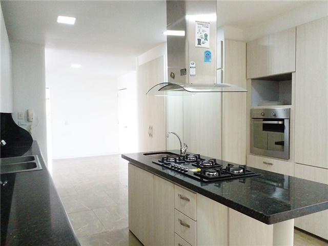 Casa de 4 alcobas en venta en Los Balsos No.2, Medellín, 400 m² · foto 8 de 19