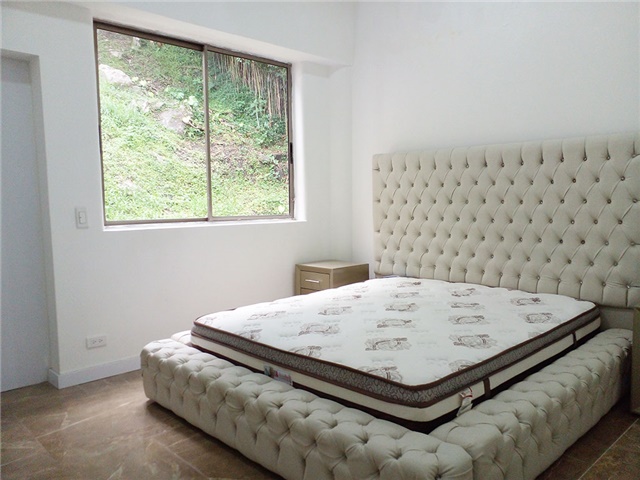Casa de 4 alcobas en venta en Los Balsos No.2, Medellín, 400 m² · foto 13 de 19