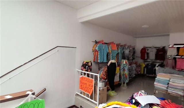 Local en Arriendo - Vista 2