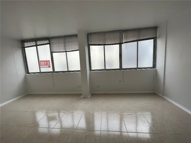 Consultorio en venta en Centro, Pereira, 36 m² · foto 2 de 7