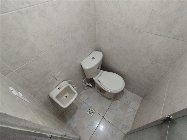 Local en arriendo en Bomboná No. 1, Medellín, 13 m² · foto 6 de 7