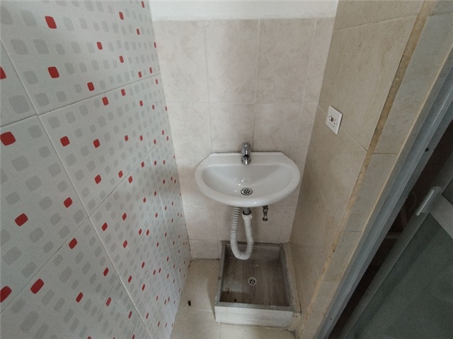 Local en arriendo en Bomboná No. 1, Medellín, 13 m² · foto 7 de 7