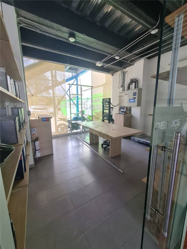 Local en arriendo en Los Laureles, Montería, 1700 m² · foto 7 de 24