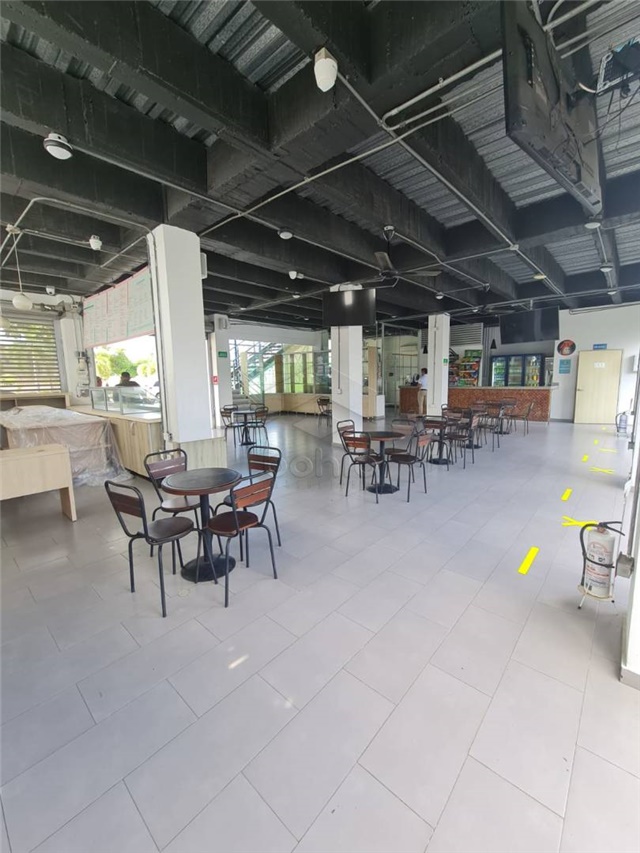 Local en arriendo en Los Laureles, Montería, 1700 m² · foto 11 de 24