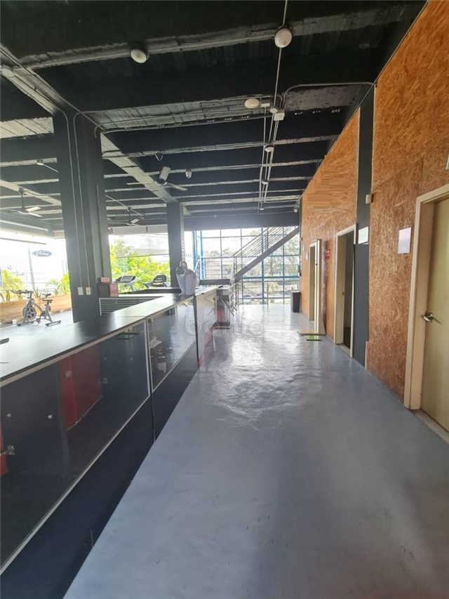 Local en arriendo en Los Laureles, Montería, 1700 m² · foto 18 de 24