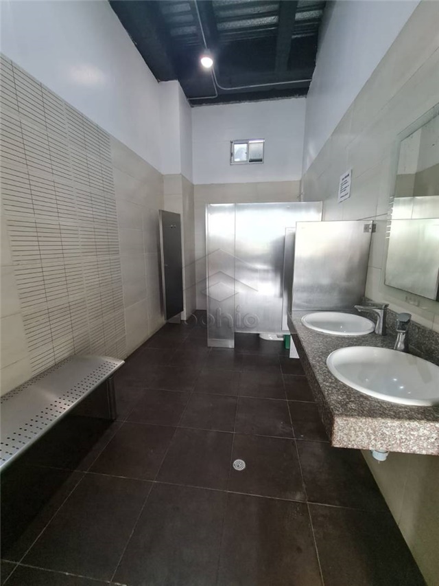 Local en arriendo en Los Laureles, Montería, 1700 m² · foto 23 de 24