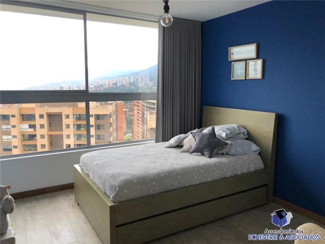 Apartamento en venta en Loma De Las Brujas, Envigado · foto 2 de 19