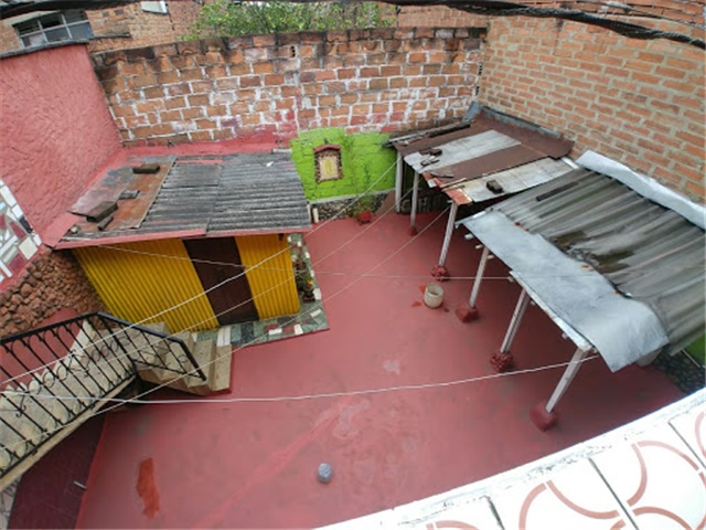 Casa de 8 alcobas en venta en Cristo Rey, Medellín, 510 m² · foto 13 de 18